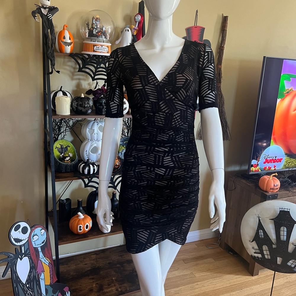 EUC Mystic Women’s Black Mini Dress SZ Small 🖤